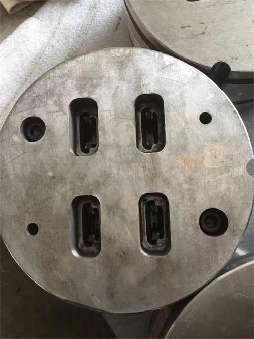 aluminium extrusion die